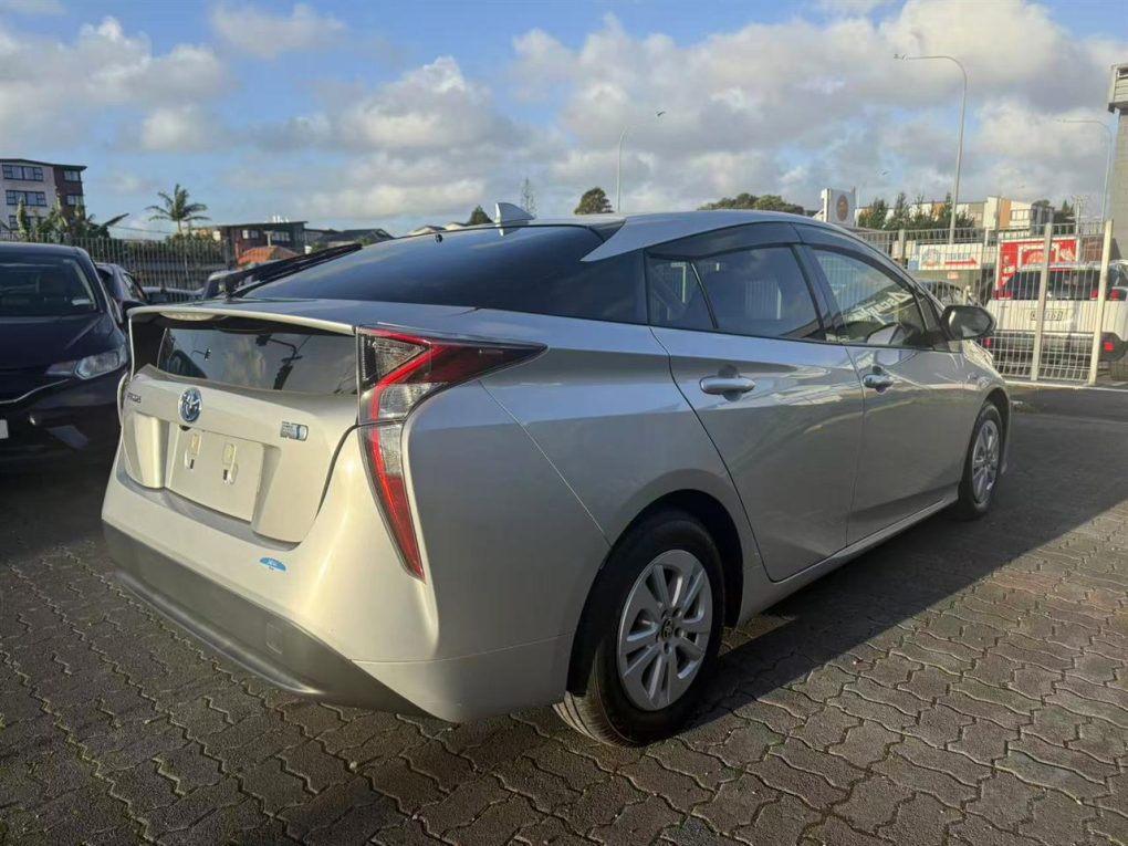 2018 Toyota Prius Hybrid
