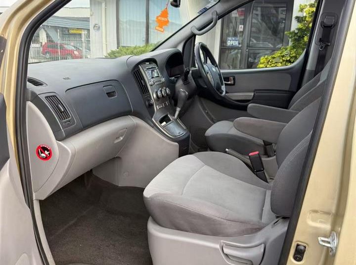 2012 Hyundai IMAX Van