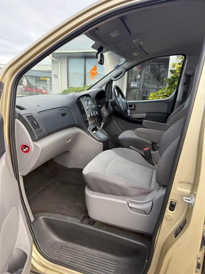 2012 Hyundai IMAX Van