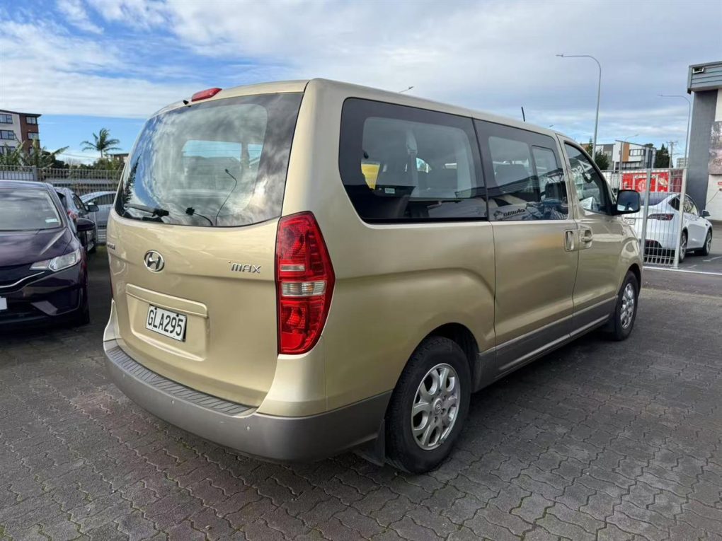 2012 Hyundai IMAX Van