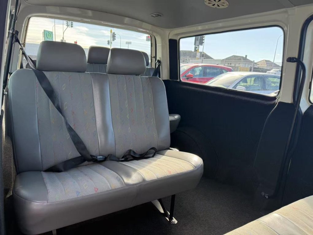 2010 Volkswagen T5 Van