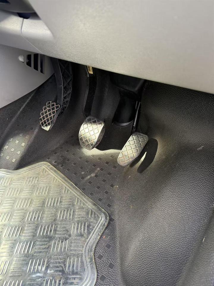 2010 Volkswagen T5 Van