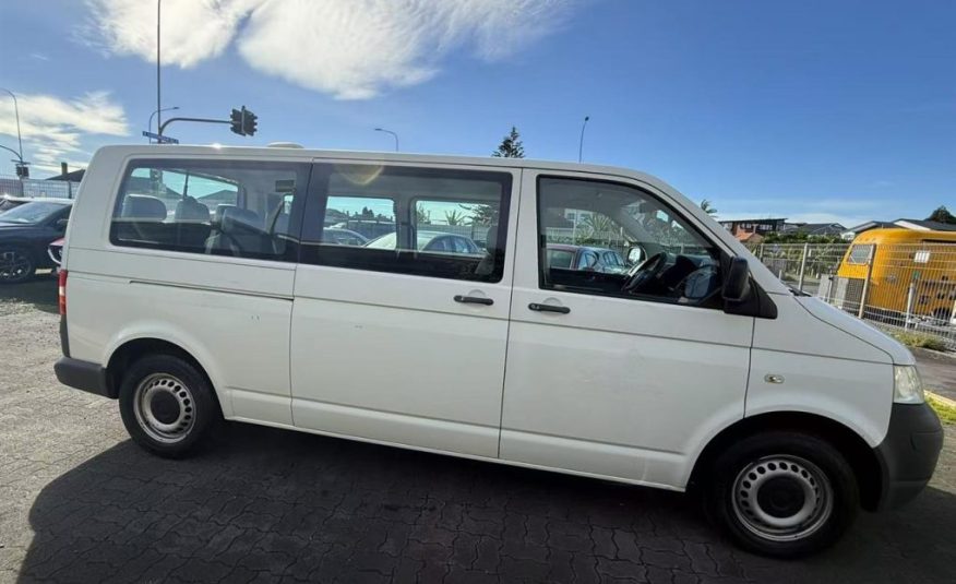 2010 Volkswagen T5 Van