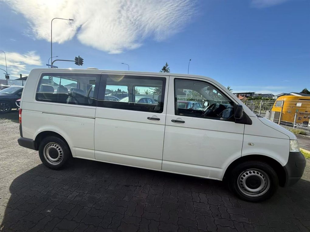 2010 Volkswagen T5 Van