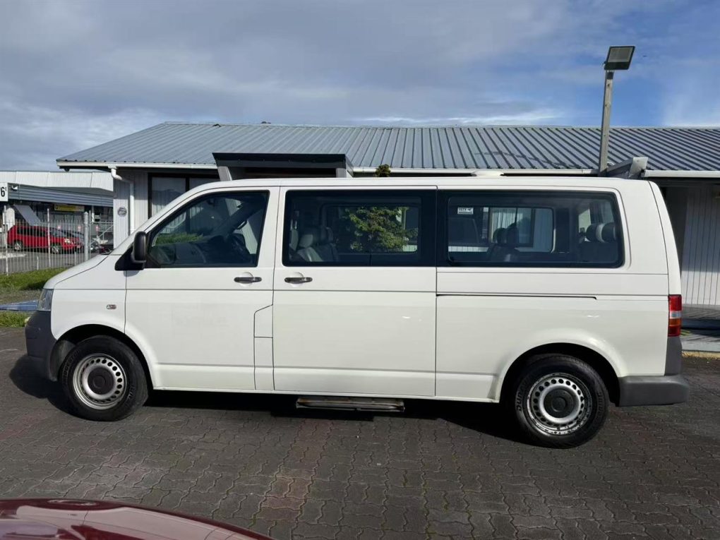 2010 Volkswagen T5 Van