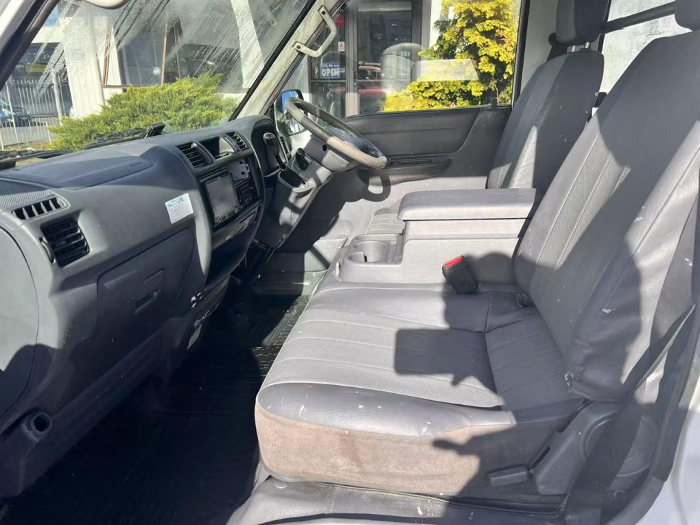 2016 Mazda BONGO