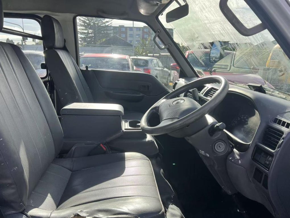 2016 Mazda BONGO