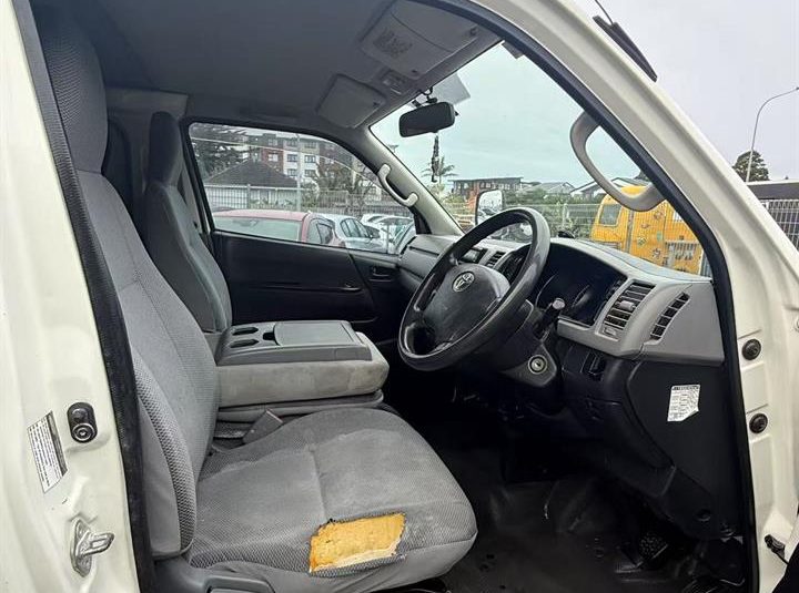 2008 Toyota Hiace Light Van Petrol