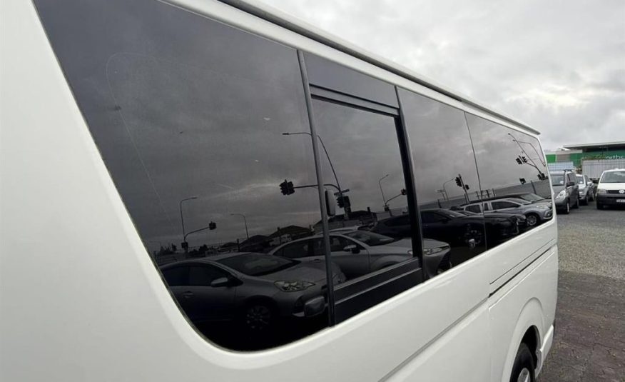 2008 Toyota Hiace Light Van Petrol