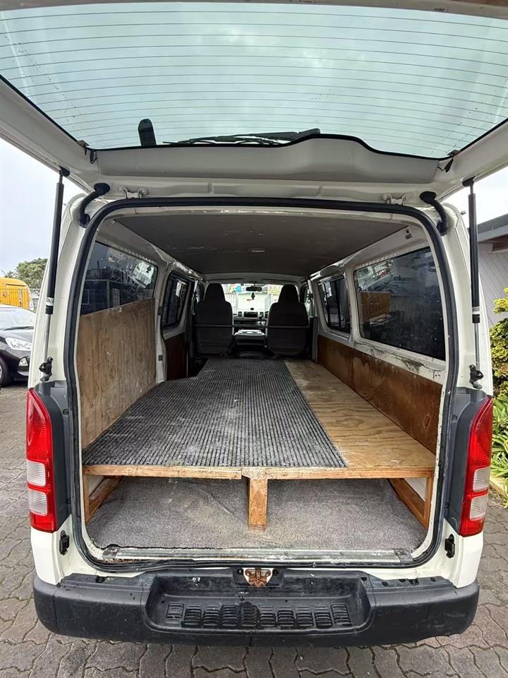 2008 Toyota Hiace Light Van Petrol
