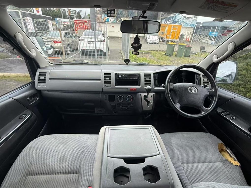 2008 Toyota Hiace Light Van Petrol