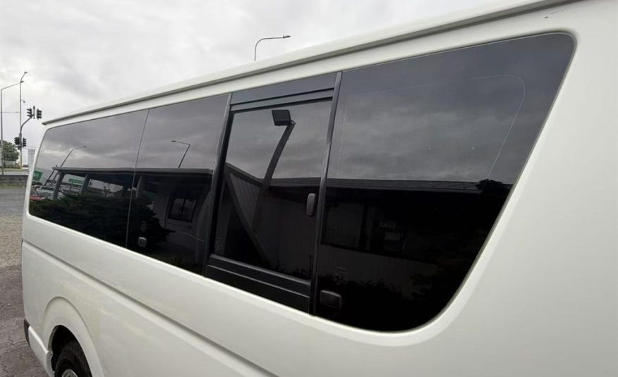 2008 Toyota Hiace Light Van Petrol