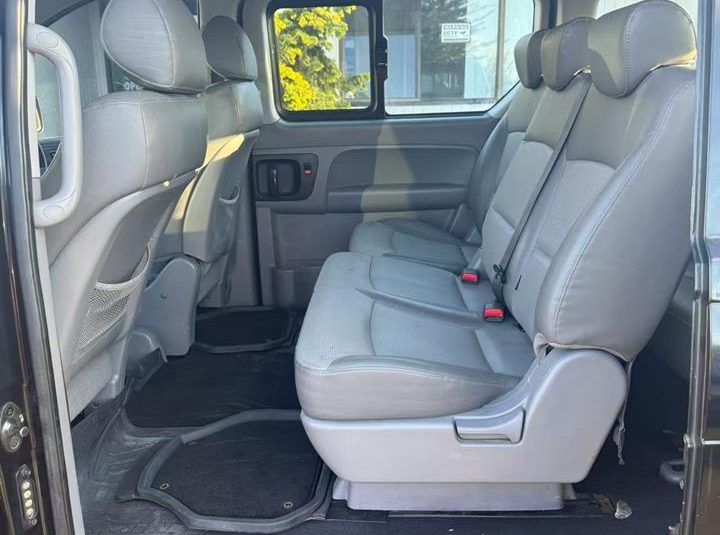 2009 Hyundai H1 Van