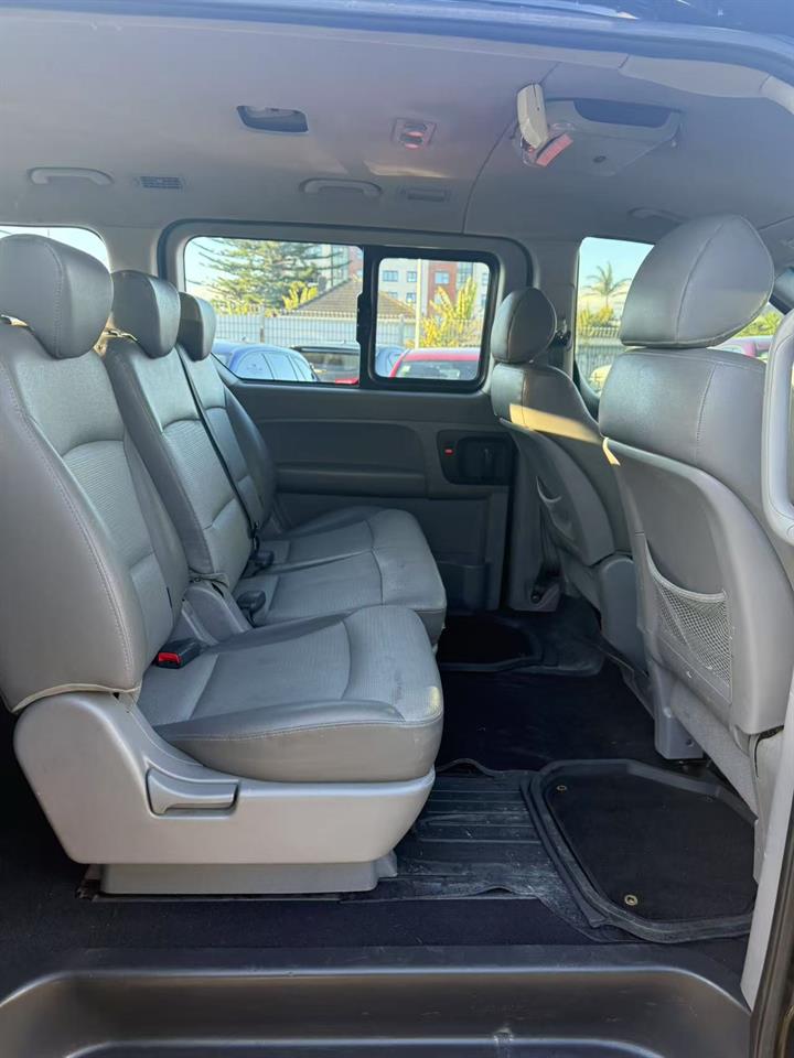 2009 Hyundai H1 Van
