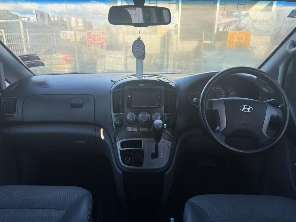 2009 Hyundai H1 Van
