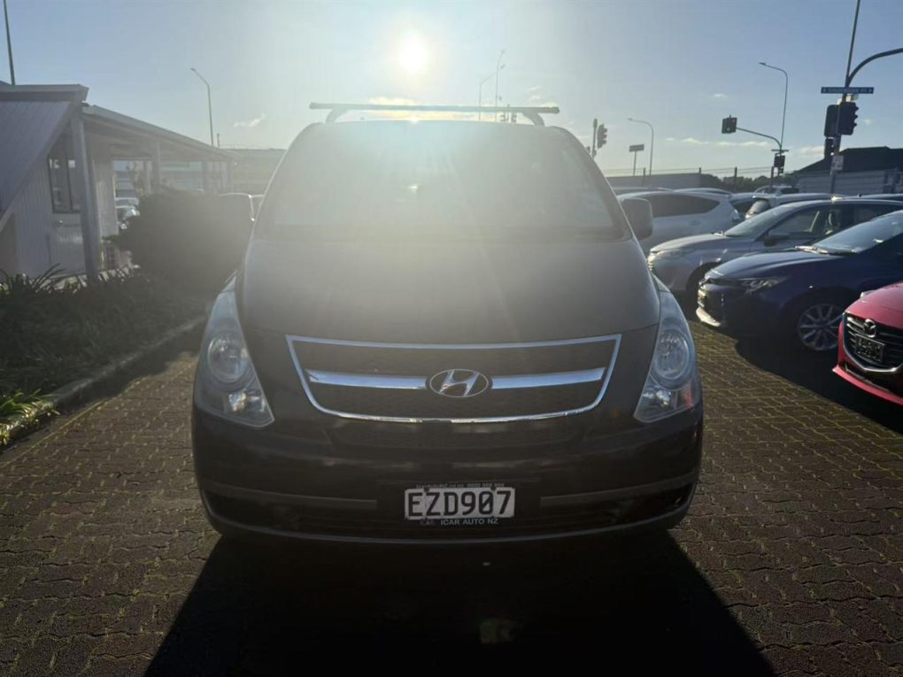 2009 Hyundai H1 Van