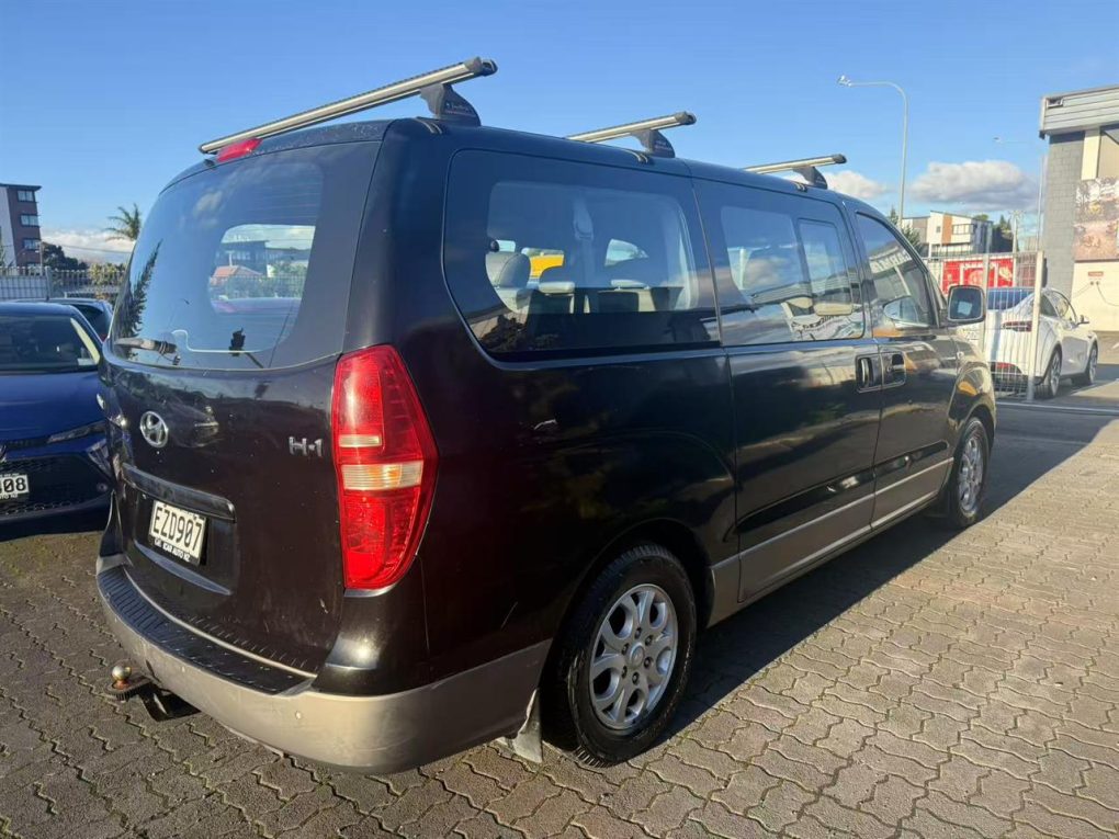 2009 Hyundai H1 Van