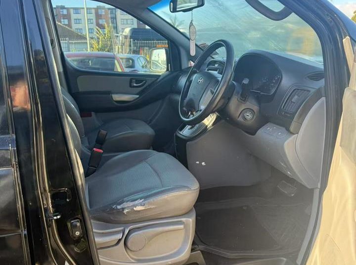 2009 Hyundai H1 Van