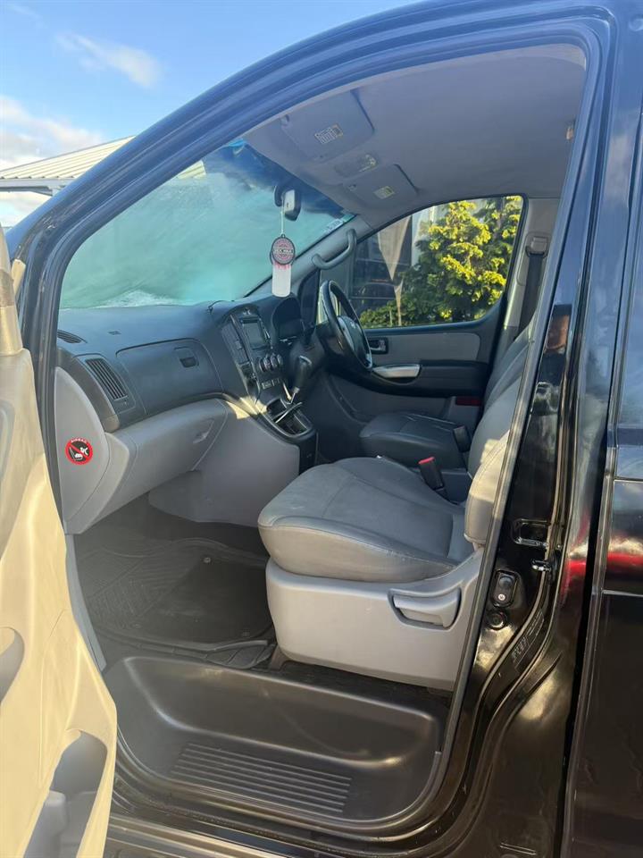 2009 Hyundai H1 Van