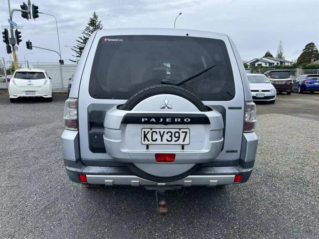 2007 Mitsubishi Pajero