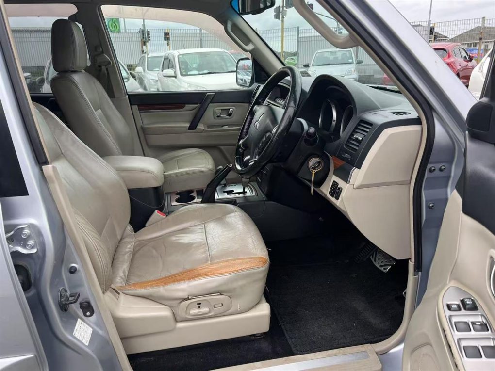 2007 Mitsubishi Pajero