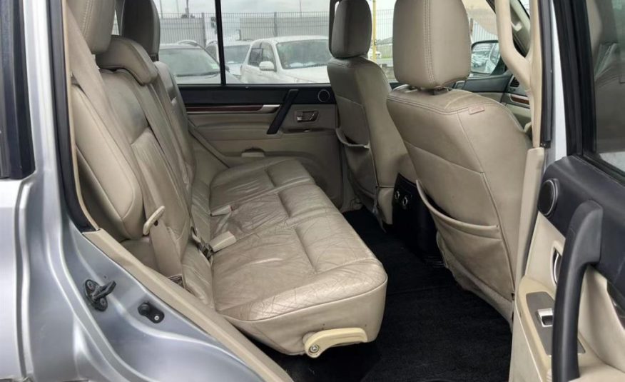 2007 Mitsubishi Pajero