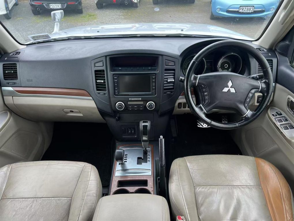2007 Mitsubishi Pajero