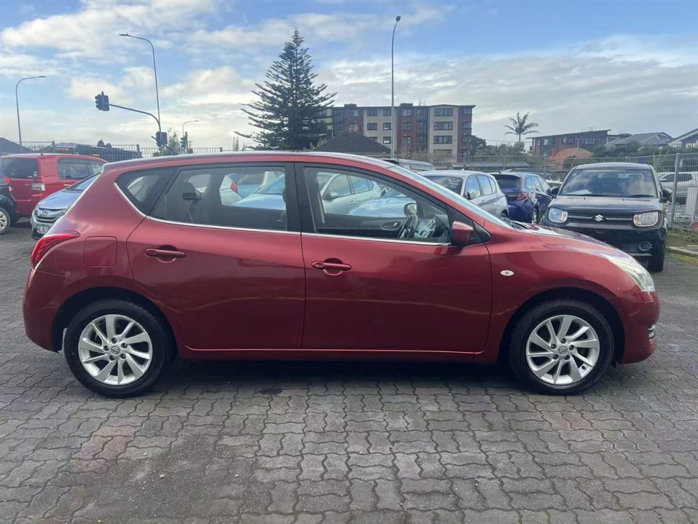2016 Nissan Pulser