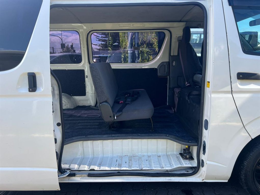 2005 Toyota REGIUS