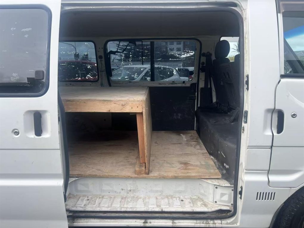 2010 Mazda Bongo