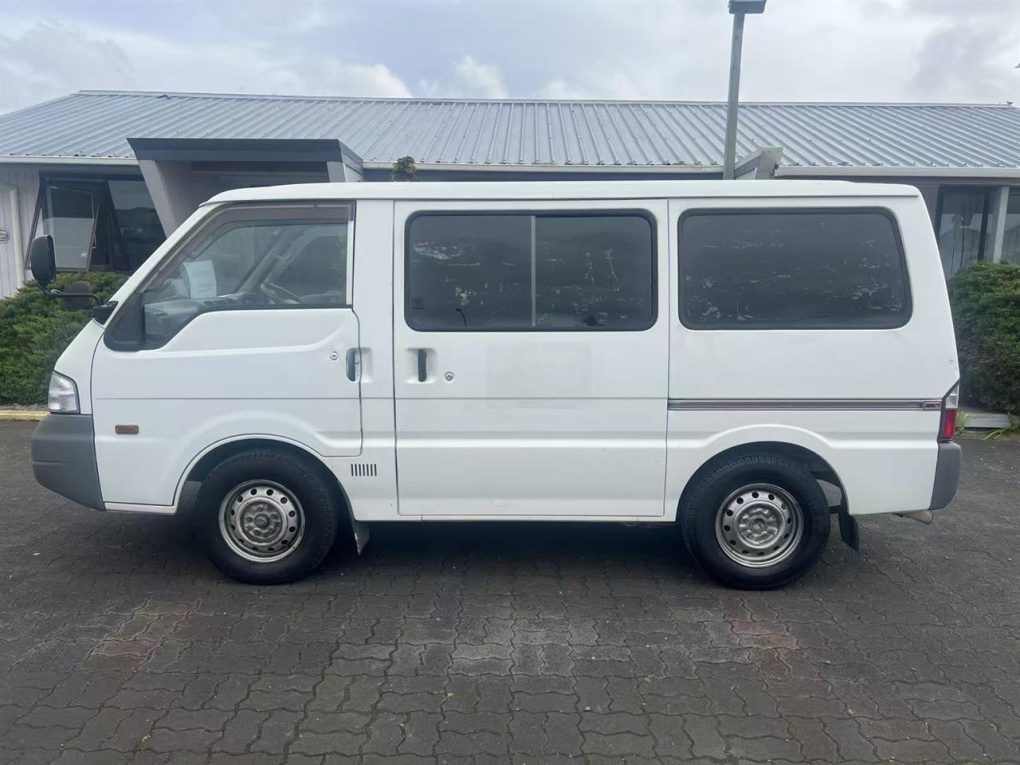 2010 Mazda Bongo