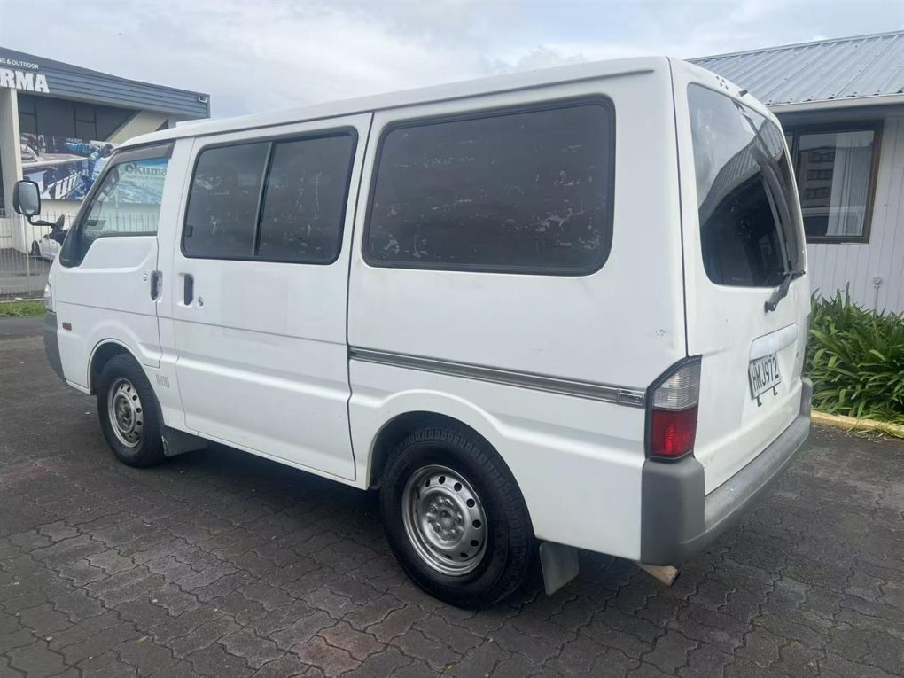 2010 Mazda Bongo