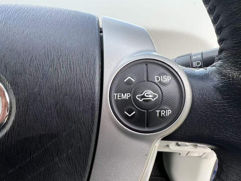 2012 Toyota Prius Alpha