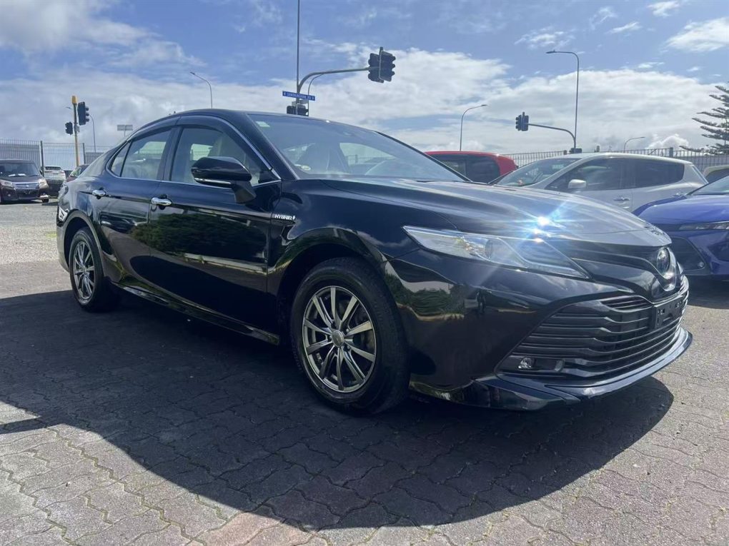 2020 Toyota Camry E-Four