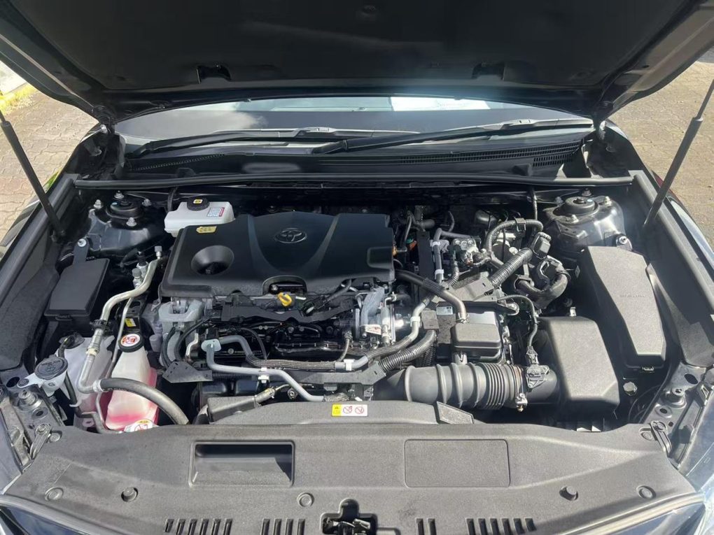 2020 Toyota Camry E-Four