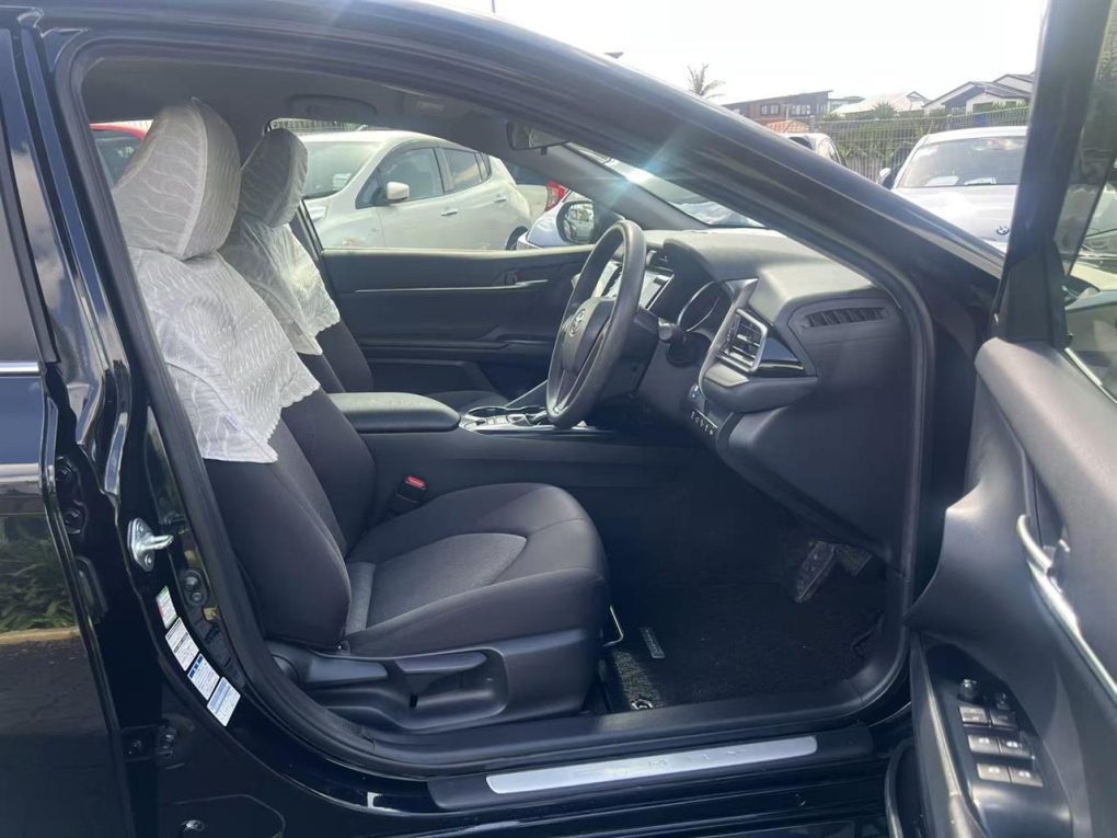 2020 Toyota Camry E-Four