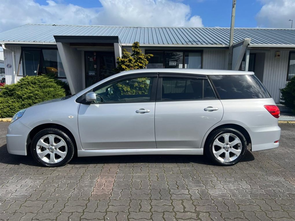 2015 Nissan WINGROAD