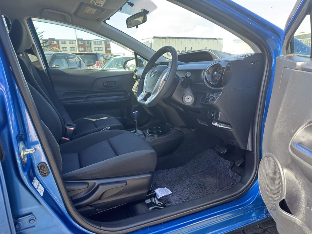 2015 Toyota Aqua