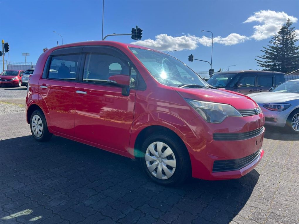 2013 Toyota SPADE