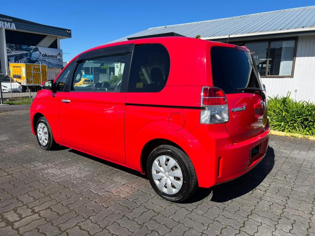 2013 Toyota SPADE