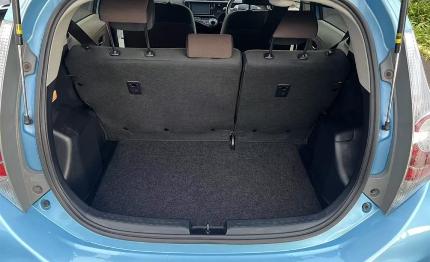 2013 Toyota Aqua G