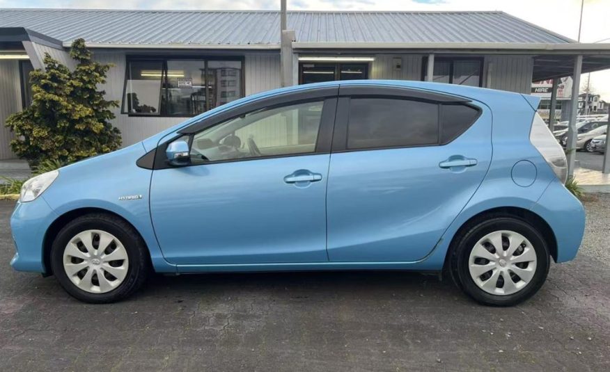 2013 Toyota Aqua G