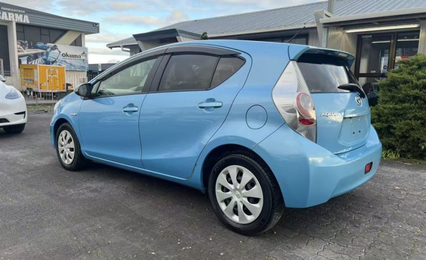 2013 Toyota Aqua G