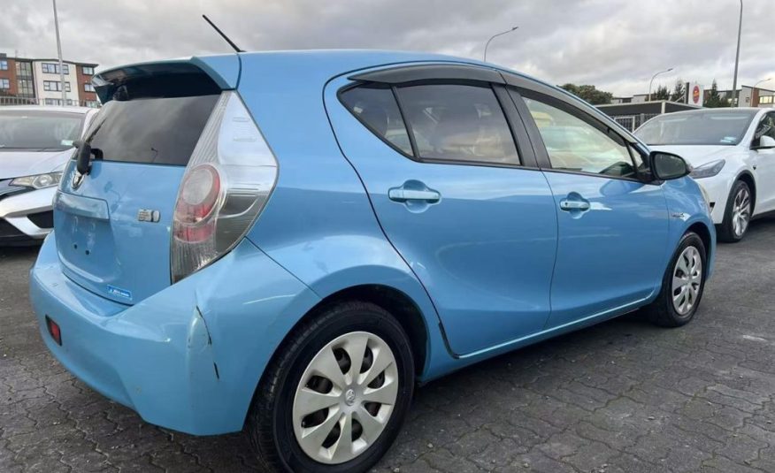 2013 Toyota Aqua G