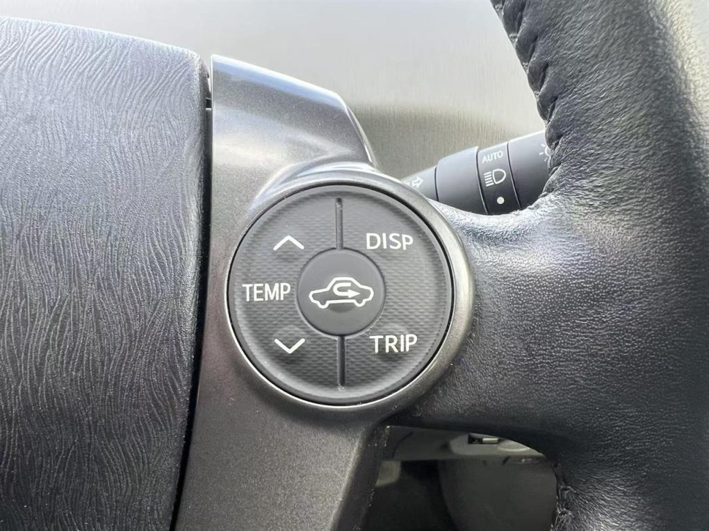 2014 Toyota Prius Alpha