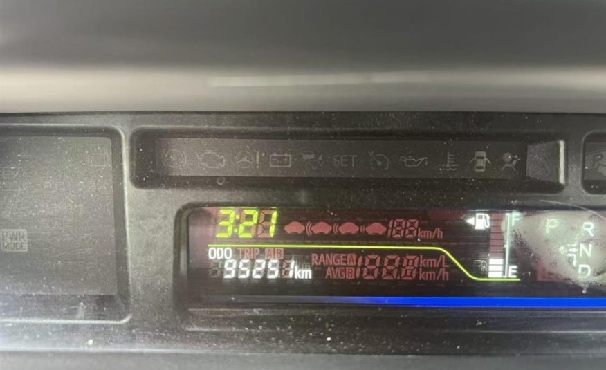 2014 Toyota Prius Alpha