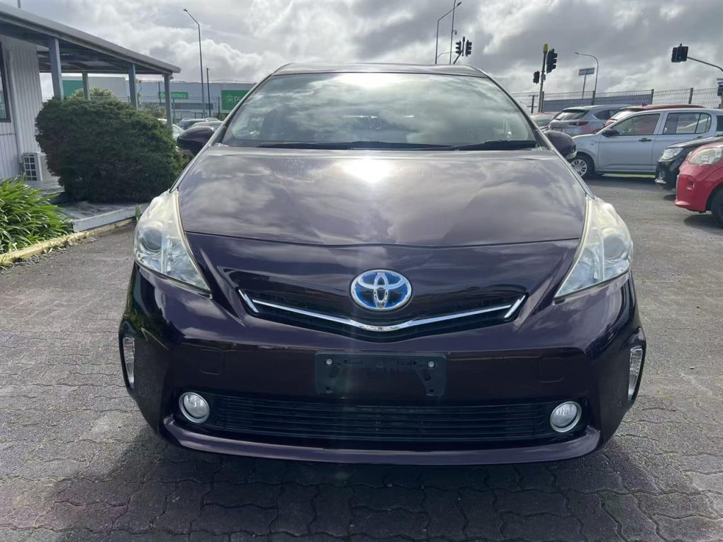2014 Toyota Prius Alpha