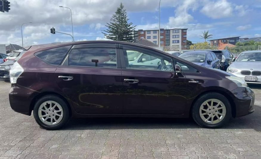 2014 Toyota Prius Alpha