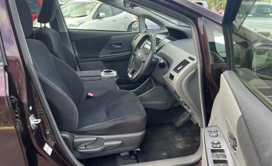 2014 Toyota Prius Alpha