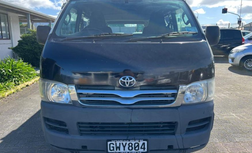 2005 Toyota Hiace